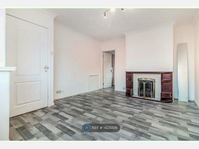 3 Bedroom Terraced House To Rent In Ramsey Street, Manchester, M40