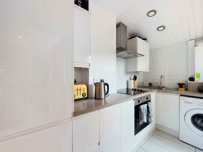 Studio To Rent In Holland Road, Hove, East Sussex, BN3