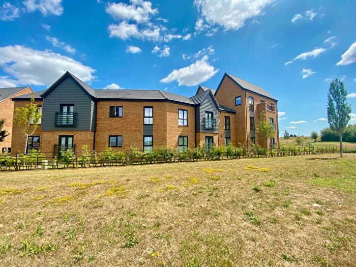 2 Bedroom Apartment For Sale In Castleshaw Drive, Hampton Water, Peterborough, PE7