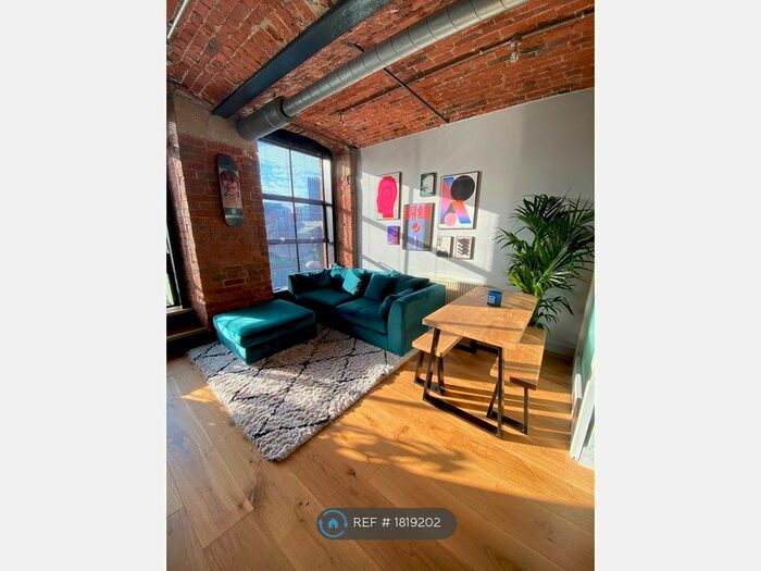 2 Bedroom Flat To Rent In East Street, Leeds, LS9