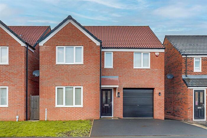 4 Bedroom Detached House For Sale In Pennington Way, Hucknall, NG15