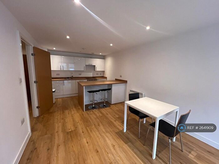 1 Bedroom Flat To Rent In Advent Way, Manchester, M4