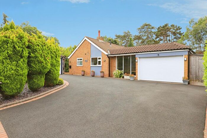 3 Bedroom Detached Bungalow For Sale In Bewdley Hill, Kidderminster, DY11