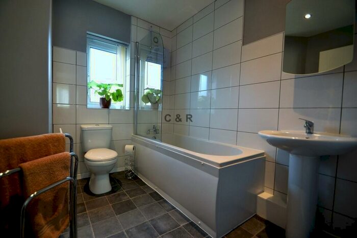 2 Bedroom End Of Terrace House To Rent In Ancroft Street, Manchester, Hulme, M15