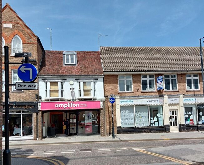 1 Bedroom Flat To Rent In Moulsham Street, Old Moulsham, Chelmsford, Essex, CM2