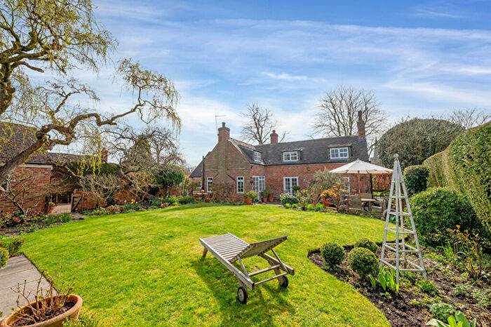 3 Bedroom Cottage For Sale In Brown Lane, Barton In Fabis, NG11