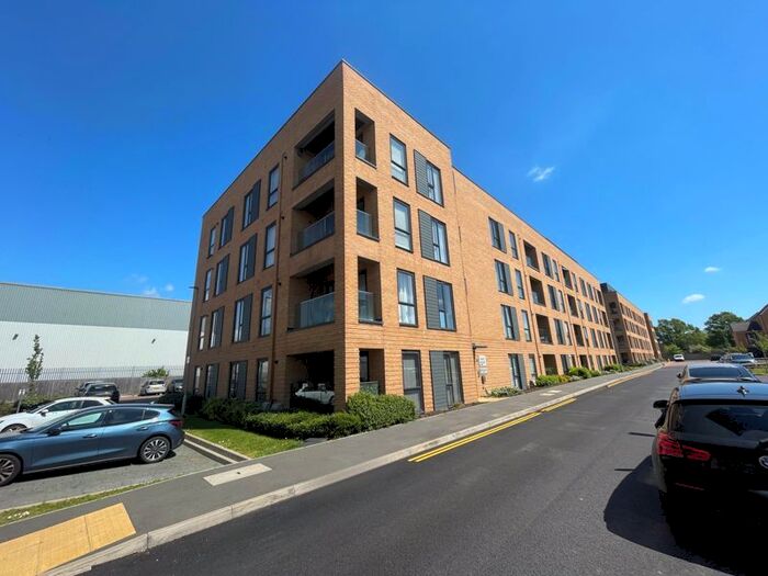 1 Bedroom Flat To Rent In Windstar Drive, South Ockendon, RM15