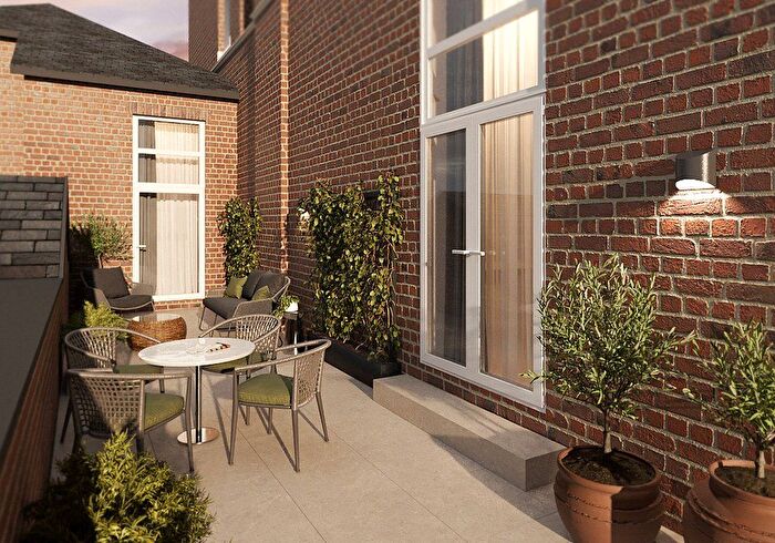 2 Bedroom Flat For Sale In Fernhurst, St James Park, Locksway Road, Southsea, PO4