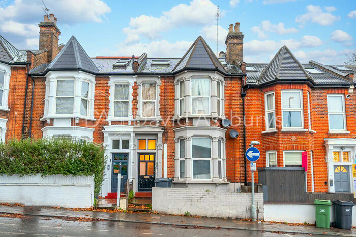1 Bedroom Apartment To Rent In Tottenham Lane, Crouch End, London, N8