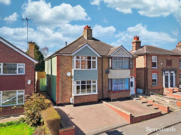 3 Bedroom Semi-Detached House For Sale In Fambridge Road, Maldon, CM9