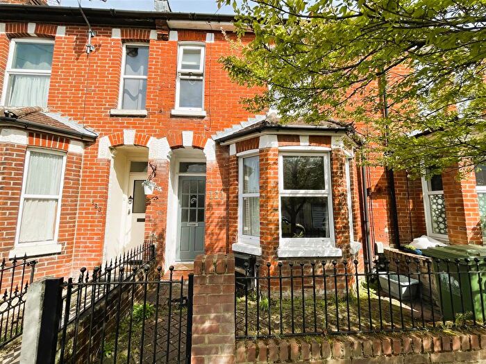3 Bedroom Terraced House To Rent In Imperial Avenue, Southampton, SO15