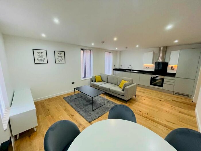 2 Bedroom Flat To Rent In Camden Street, Birmingham, B1