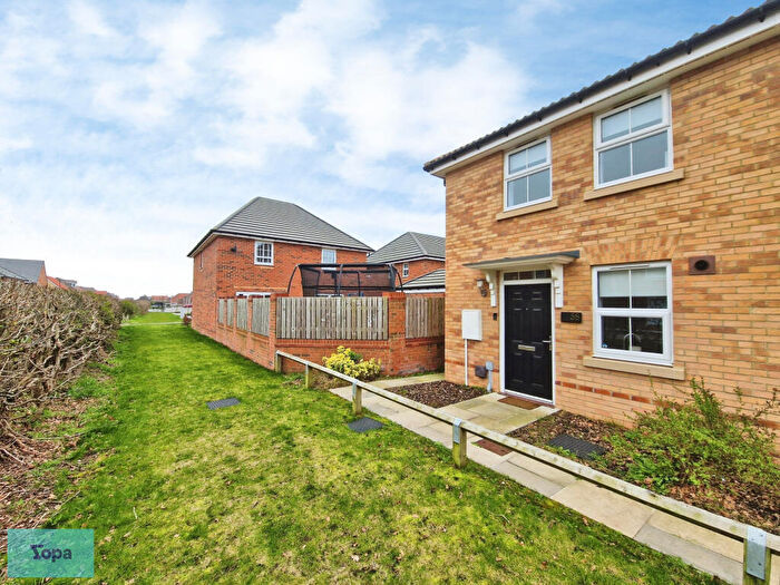 2 Bedroom Terraced House For Sale In Saxon Avenue, Hatfield, Doncaster, DN7