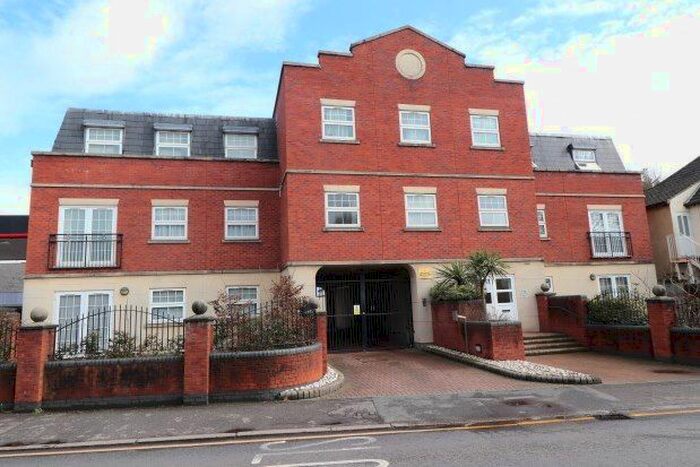 2 Bedroom Flat To Rent In Charlotte Court, Hornchurch, RM11