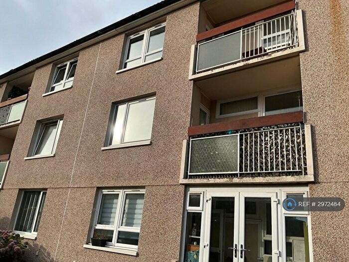 2 Bedroom Flat To Rent In Holmhead Road, Glasgow, G44