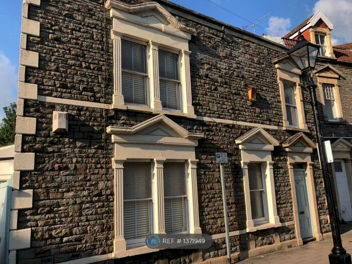 2 Bedroom Semi-Detached House To Rent In Cavendish Road, Bristol, BS9