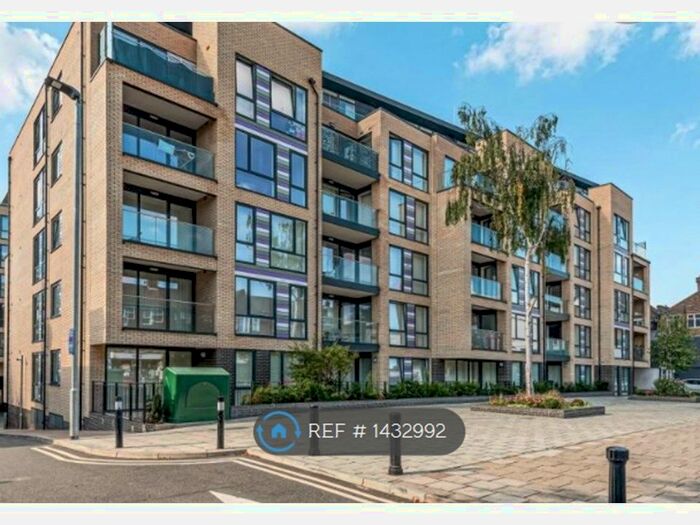 1 Bedroom Flat To Rent In Grove Place, London, SE9