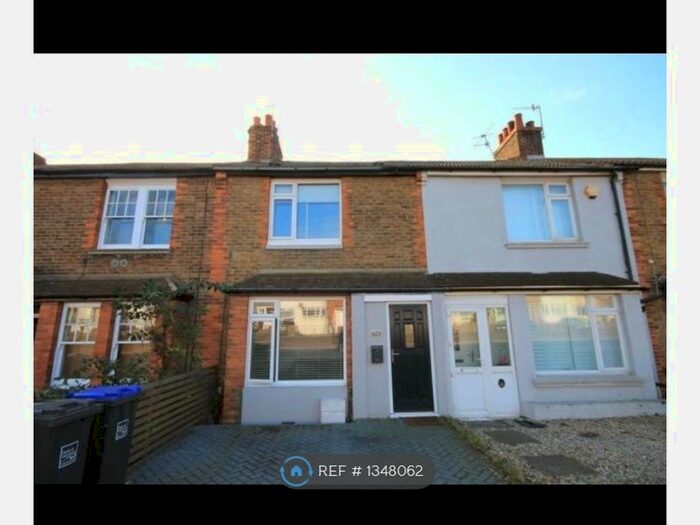 4 Bedroom Terraced House To Rent In Old Shoreham Road, Southwick, BN42