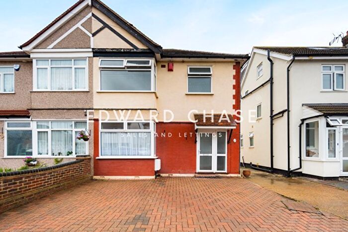 3 Bedroom Semi-Detached House To Rent In Penerley Road, Rainham, RM13