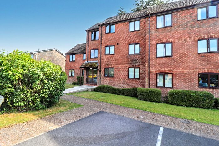 1 Bedroom Flat To Rent In The Hawthorns, Marlow Road, Bishops Waltham, Southampton, SO32