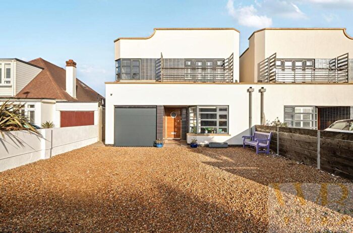 4 Bedroom House For Sale In Old Fort Road, Shoreham-By-Sea, BN43