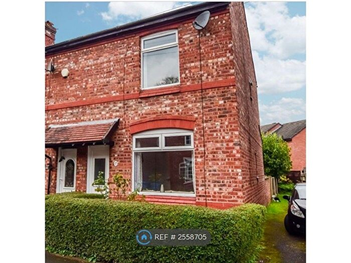 2 Bedroom End Of Terrace House To Rent In Brien Avenue, Altrincham, WA14