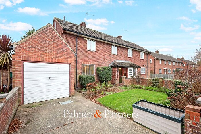 3 Bedroom Semi Detached House For Sale In Hazell Avenue, Shrub End, Colchester, Essex, CO2