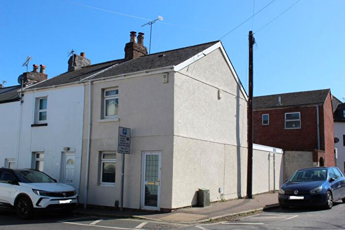 2 Bedroom Terraced House To Rent In Anthony Road, Exeter, EX1
