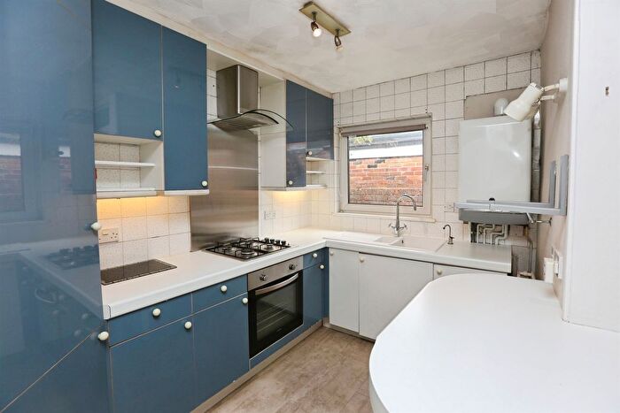 2 Bedroom Flat For Sale In Belmont Road, Southampton, SO17