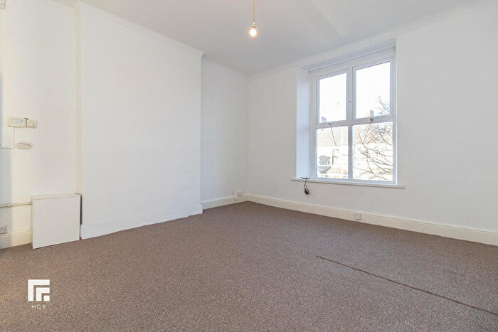 1 Bedroom Flat To Rent In Windsor Road, Penarth, CF64