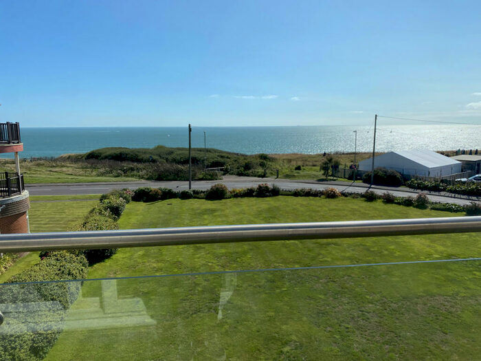 2 Bedroom Flat To Rent In Sea Road, New Milton, BH25