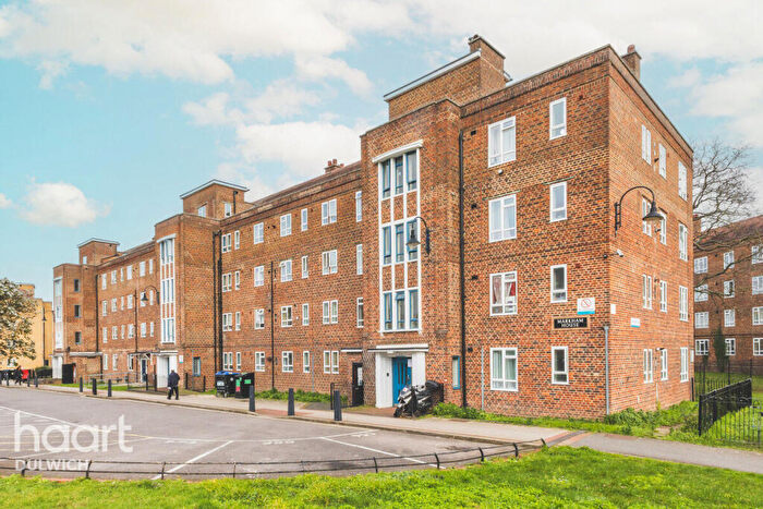 4 Bedroom Flat For Sale In Kingswood Estate, London, SE21