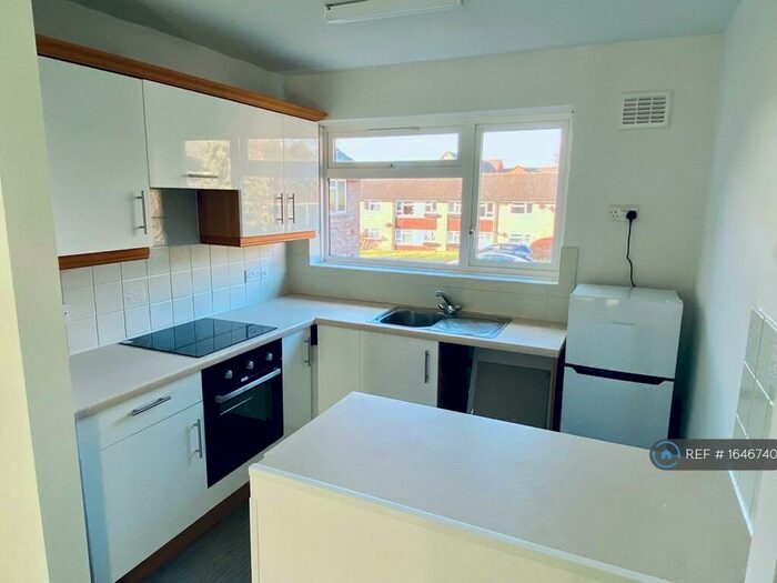 1 Bedroom Flat To Rent In Woodman Court, Stratford-Upon-Avon, CV37