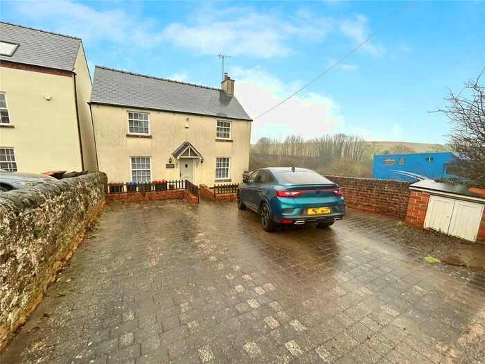 4 Bedroom Detached House To Rent In Main Road, Kirkby-In-Ashfield, Nottingham, Nottinghamshire, NG17