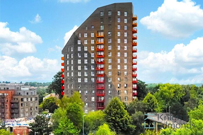2 Bedroom Flat For Sale In Waterhouse Avenue, Maidstone, ME14