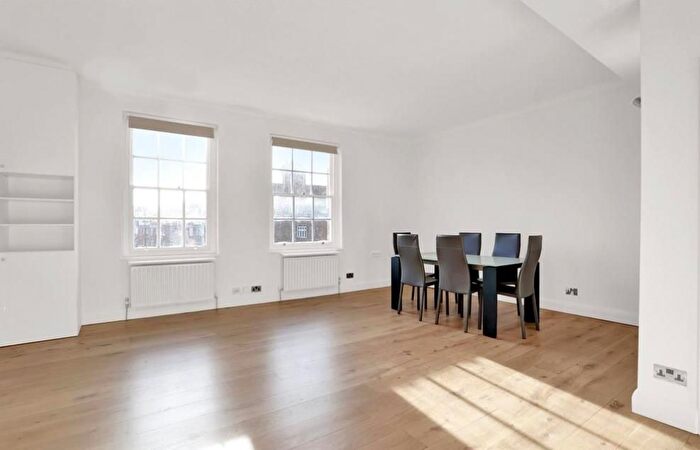 3 Bedroom Flat To Rent In Park Road, Marylebone, London, NW1