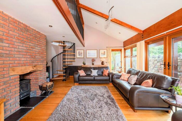 4 Bedroom Detached House For Sale In Main Road, Cleeve, BS49