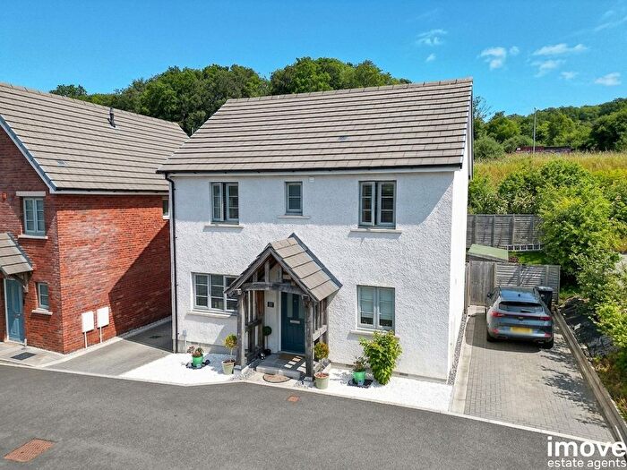 3 Bedroom Detached House For Sale In Barn Lane, Kingskerswell, Newton Abbot, TQ12
