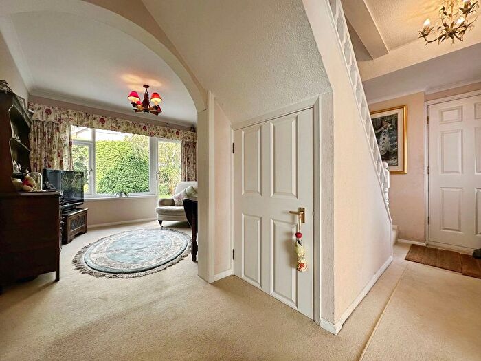 4 Bedroom Detached House For Sale In Canford Crescent, Codsall, Codsall, Wolverhampton, WV8