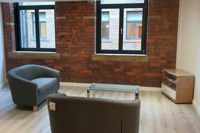 2 Bedroom Flat For Sale In Conditioning House, Cape Street, Bradford, Yorkshire, BD1