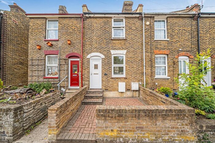 3 Bedroom Terraced House For Sale In Whitstable Road, Faversham, Kent, ME13