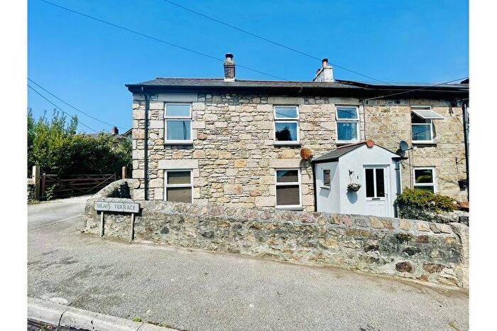 4 Bedroom End Of Terrace House For Sale In Brays Terrace, Lanner, Redruth, TR16