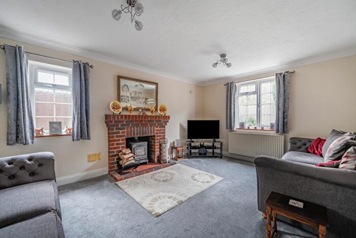 4 Bedroom Detached House For Sale In Kingsley, Cul De Sac Location, GU35