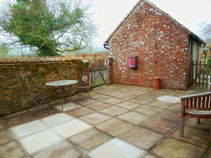 1 Bedroom Apartment To Rent In Fernhurst, Nr Haslemere / Midhurst / Petworth, West Sussex, GU27