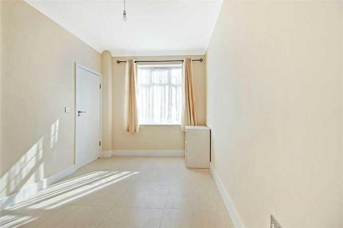 1 Bedroom Studio To Rent In Ashburnham Gardens, Harrow, HA1