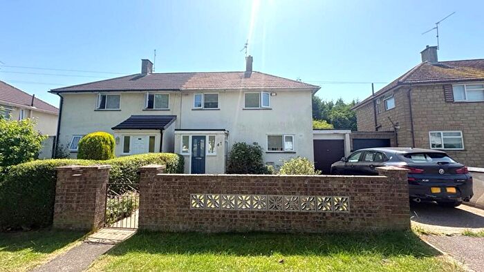 3 Bedroom House To Rent In Welland Vale Road, Corby, NN17