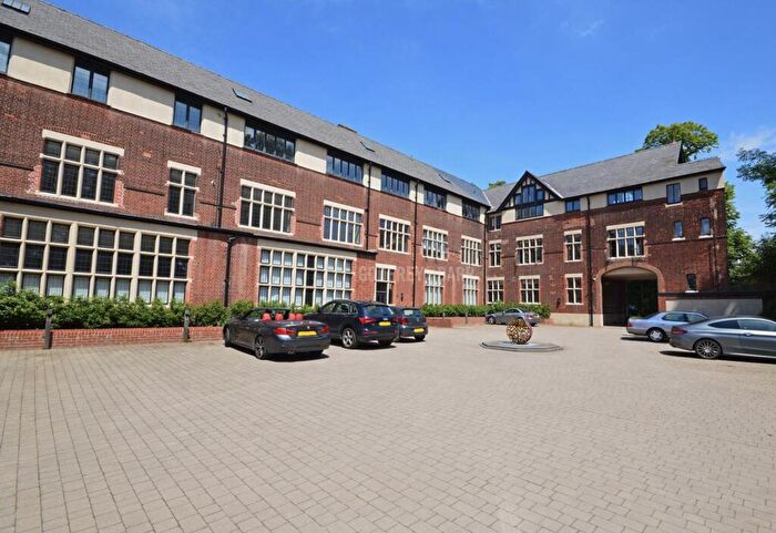 2 Bedroom Apartment To Rent In The Ridgeway, Mill Hill, NW7