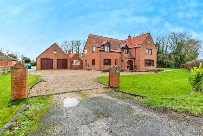 5 Bedroom Detached House For Sale In Woodhouse Road, Norwell, Newark, NG23