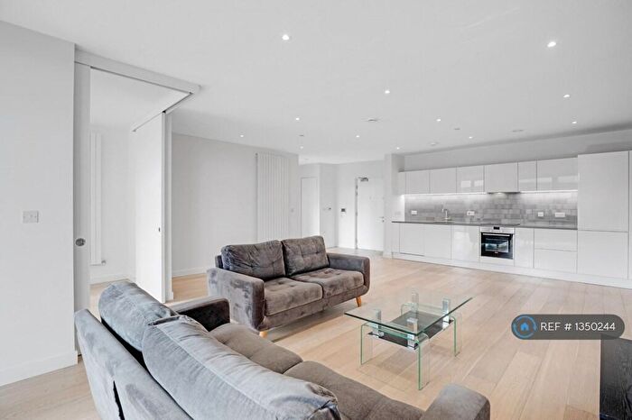 1 Bedroom Flat To Rent In Mercier Court, London, E16