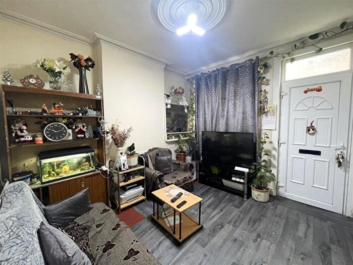 3 Bedroom Terraced House To Rent In Burfield Street, Leicester, LE4
